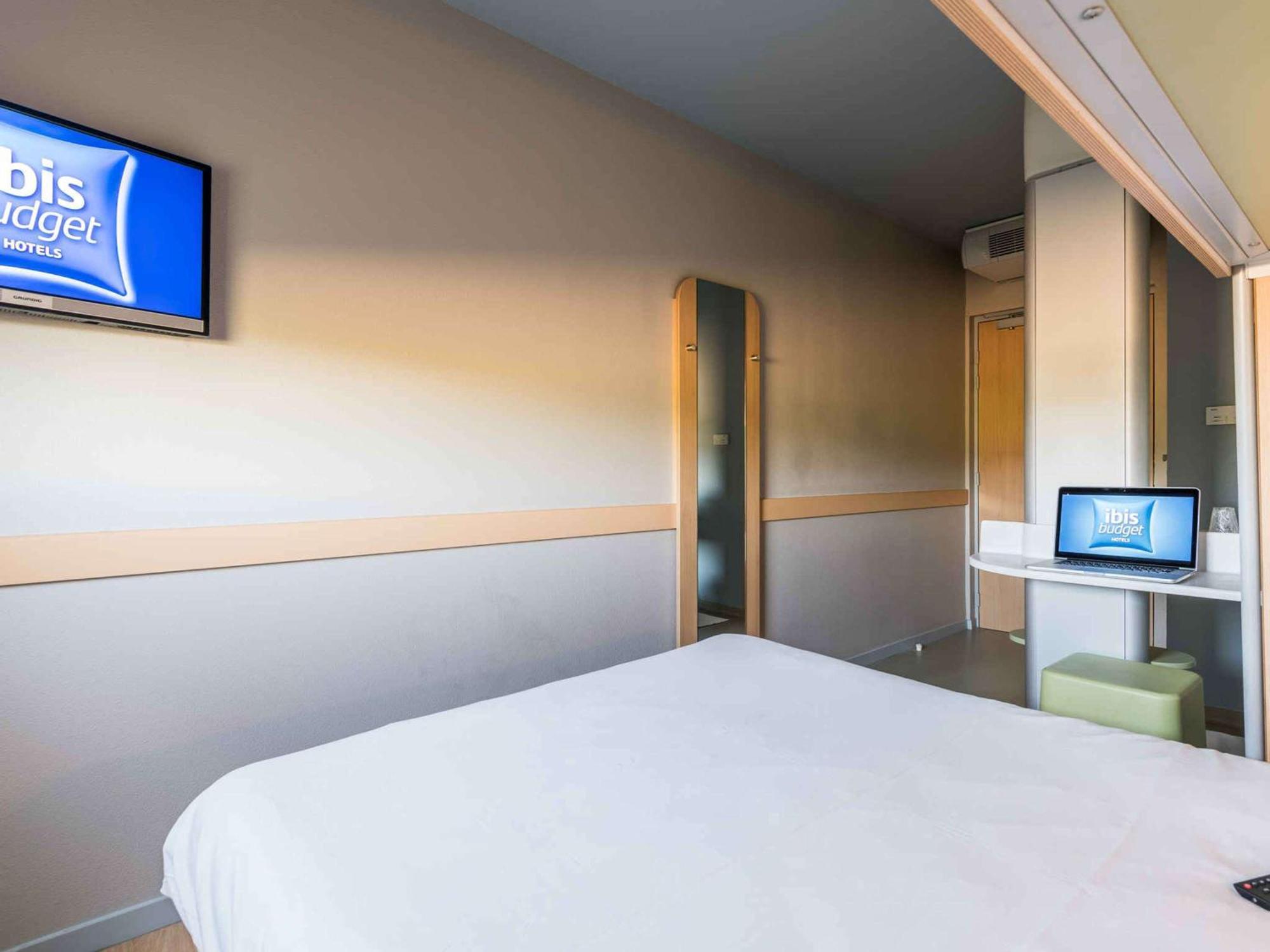 Ibis Budget Amberieu En Bugey/Chateau Gaillard A42 מראה חיצוני תמונה